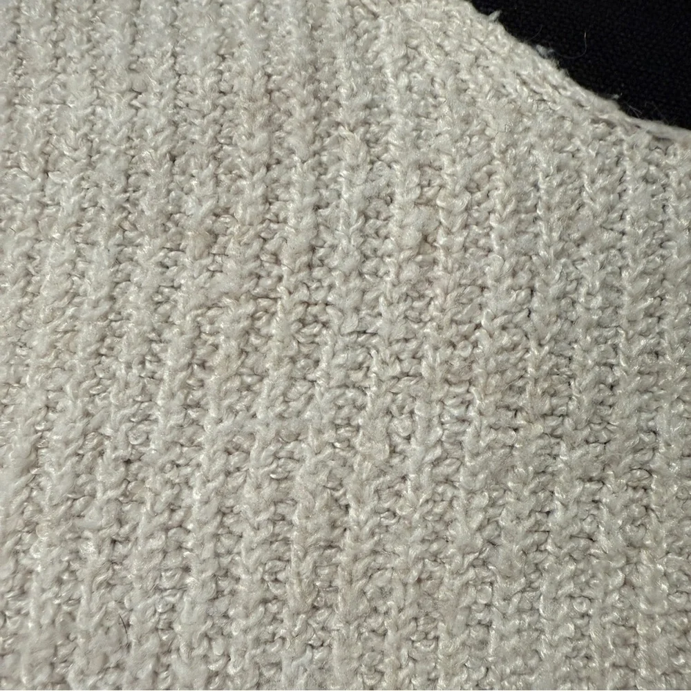 Pink Rose Cream V-Neck Sweater, Size XS